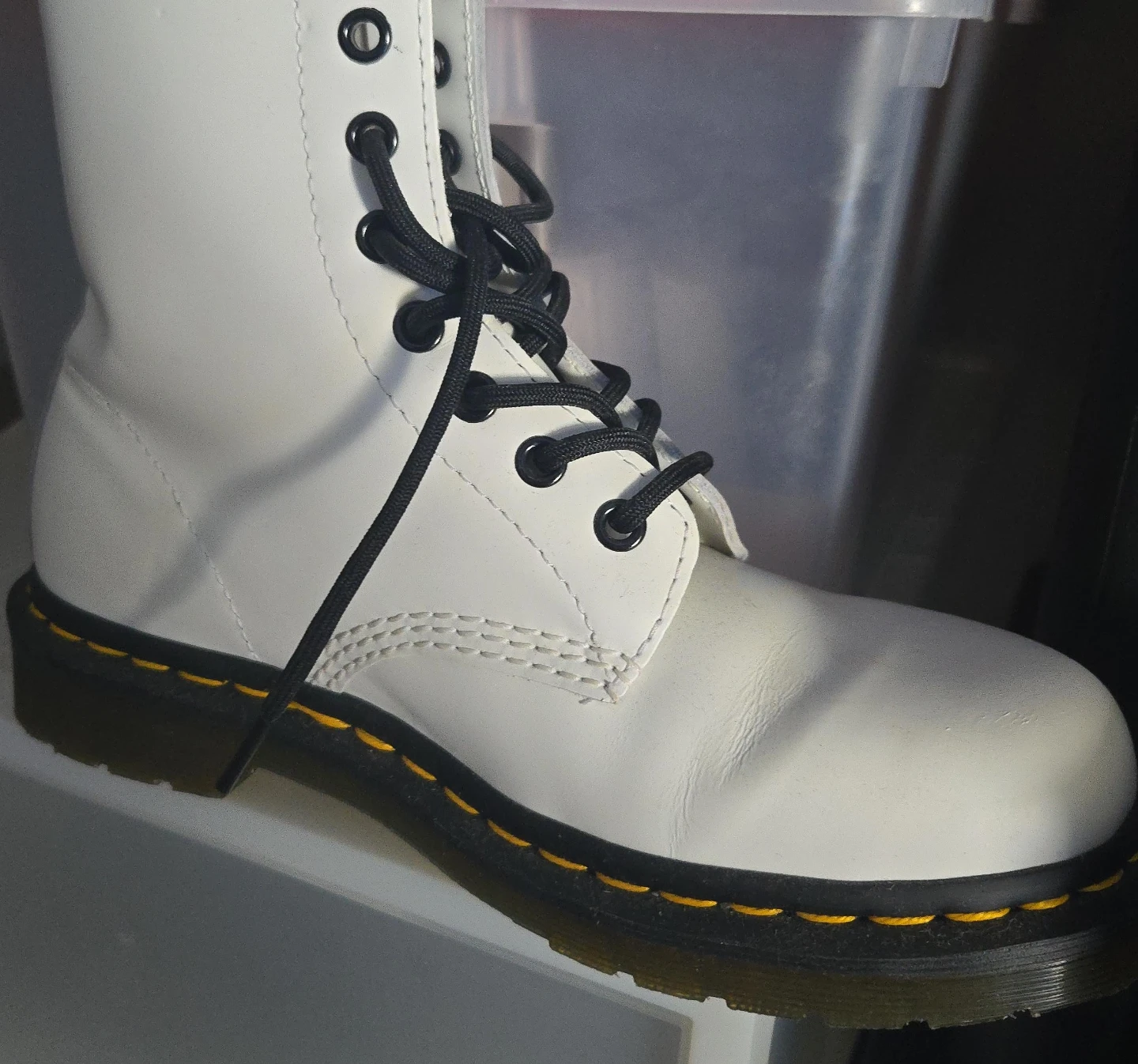 BRAND NEW dr. Martens 1460 White Leather Boots - US 7