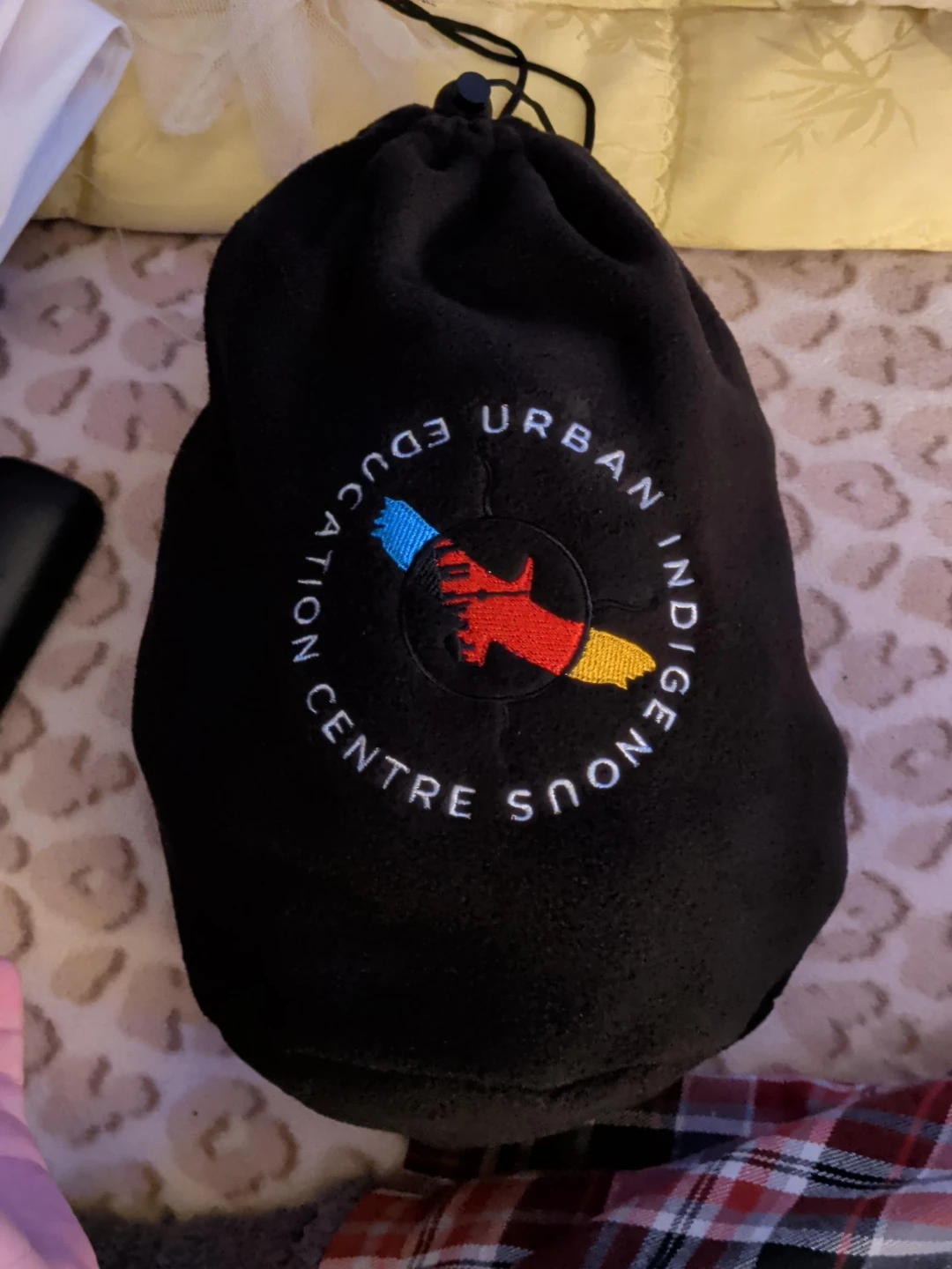 Urban Indigenous Education Centre Hat & Gloves Set - photo 5