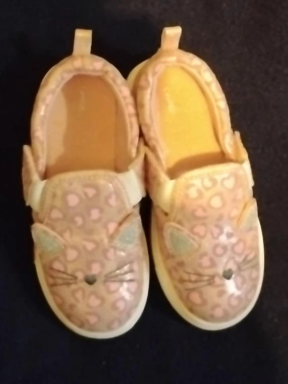 Cat & Jack Toddler Girl's Slip-On Sneakers