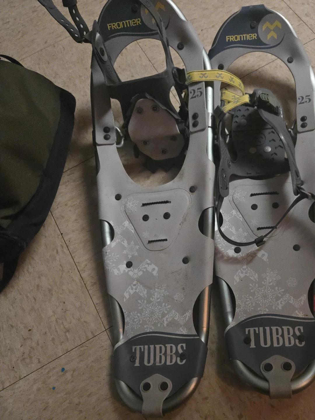 Tubbs Frontier 25 Snowshoes