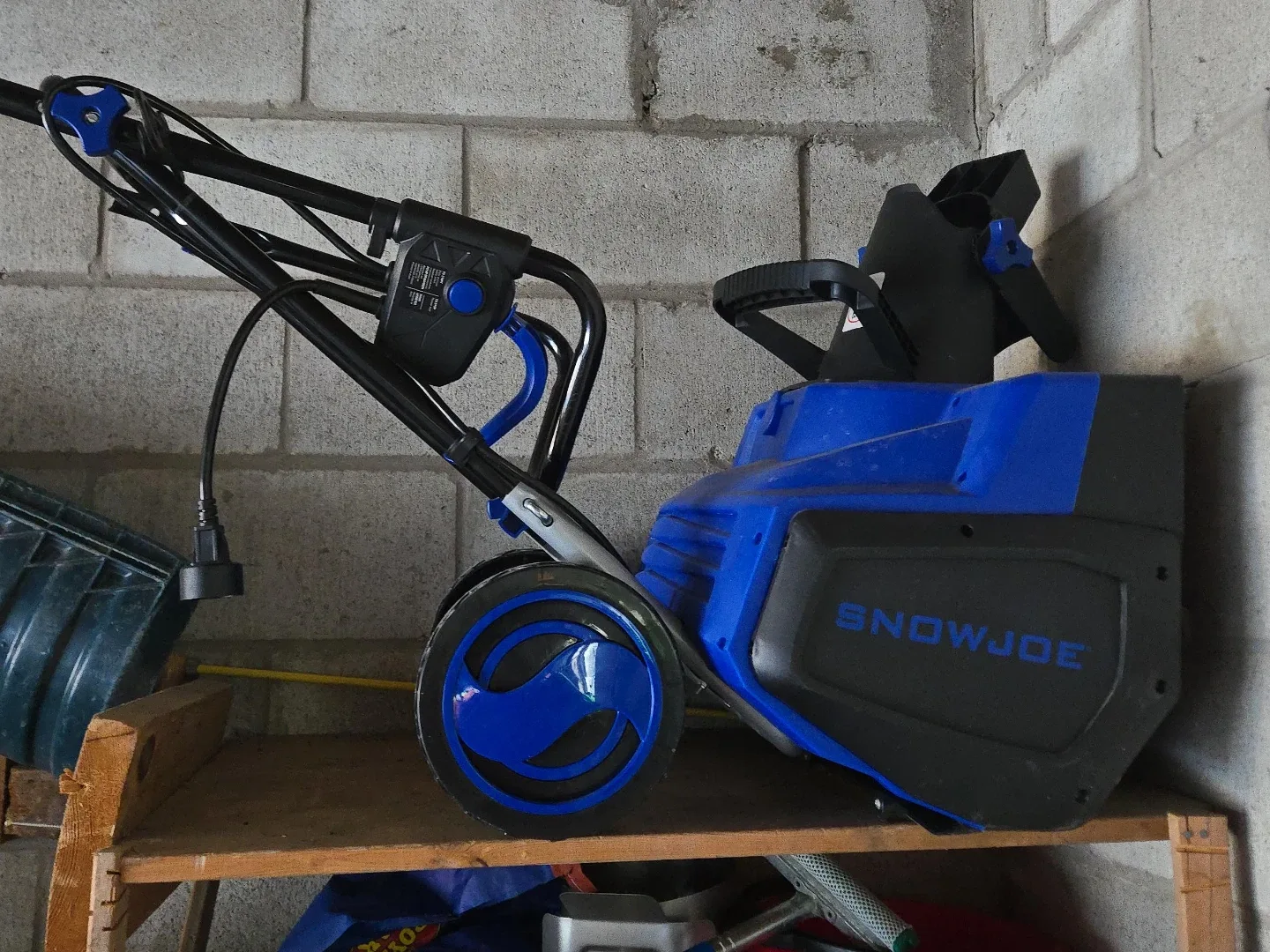 Snow Joe Electric Snow Shovel