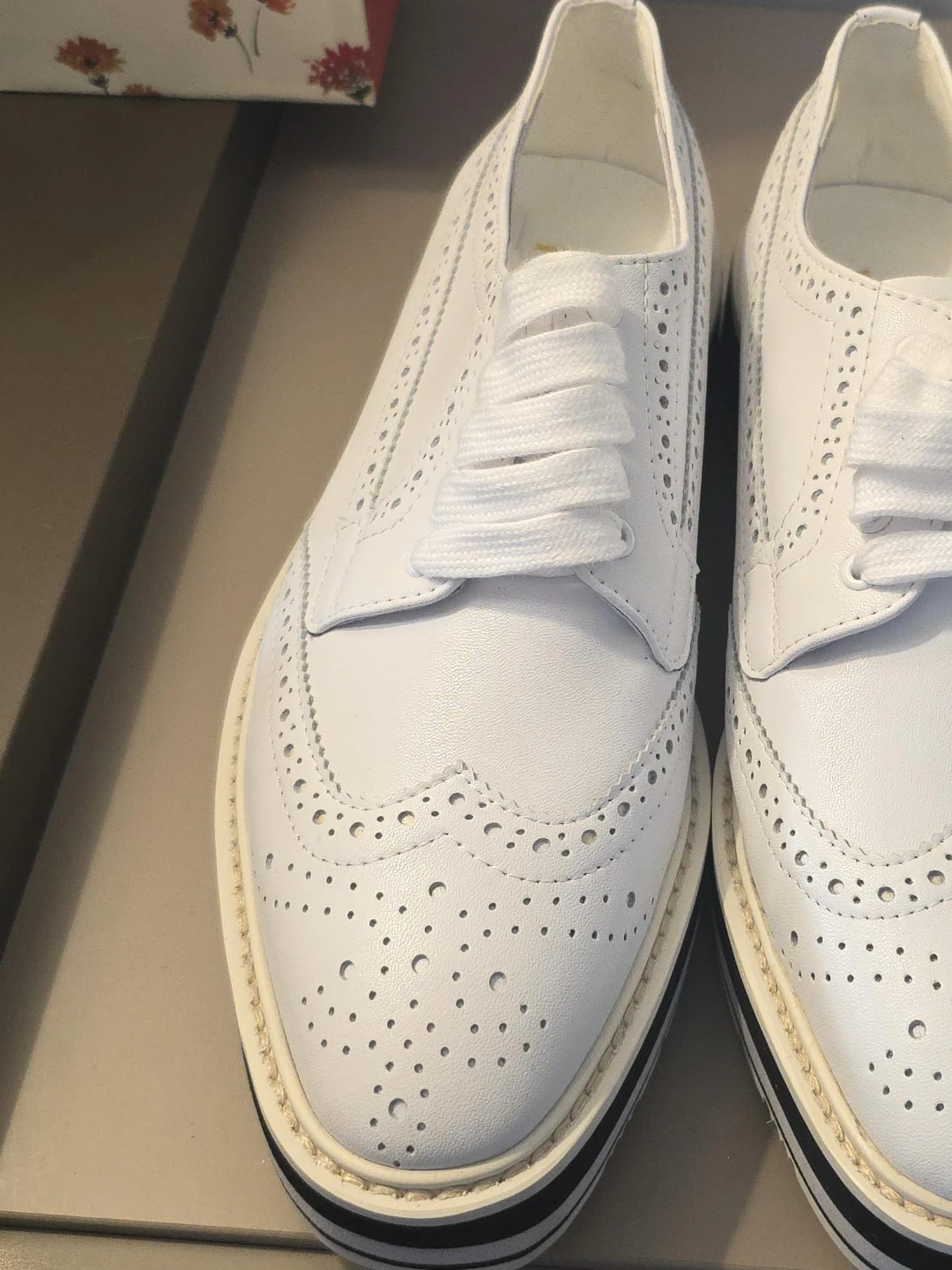 White Leather Oxford Shoes