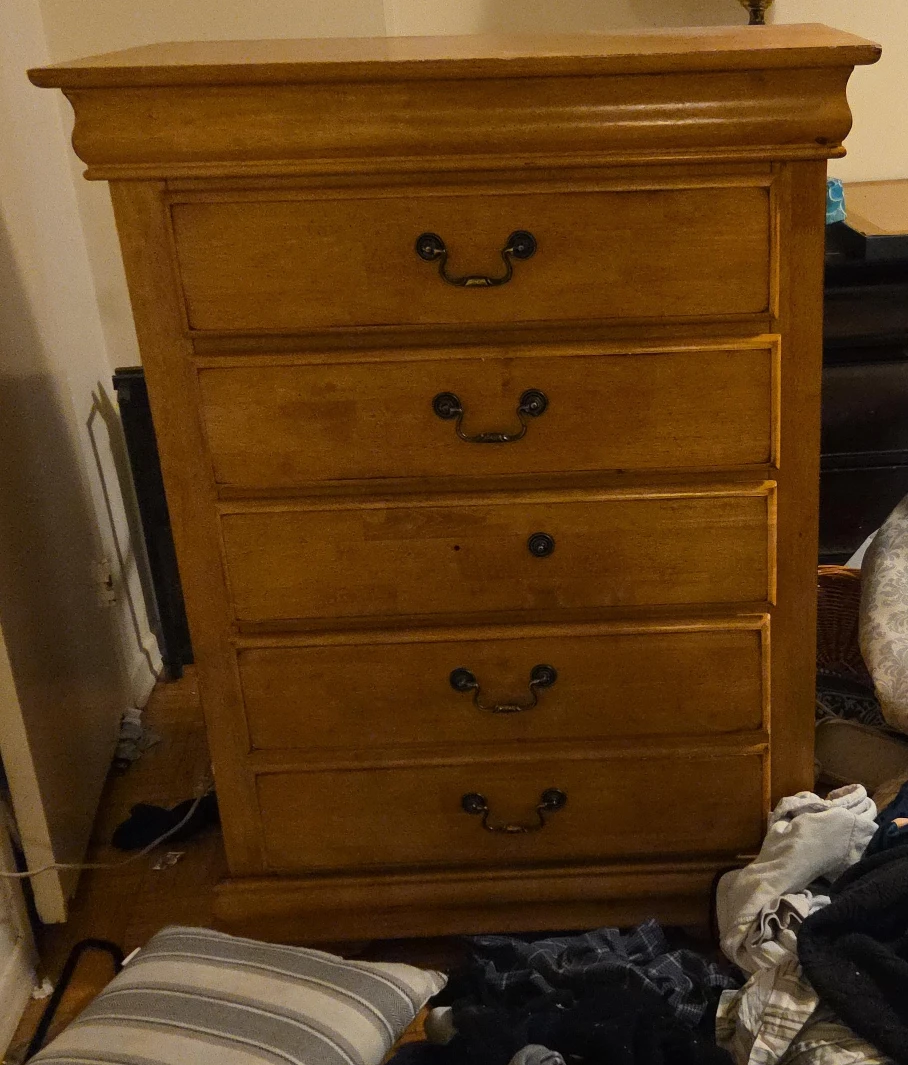 Wooden 5-Drawer Dresser