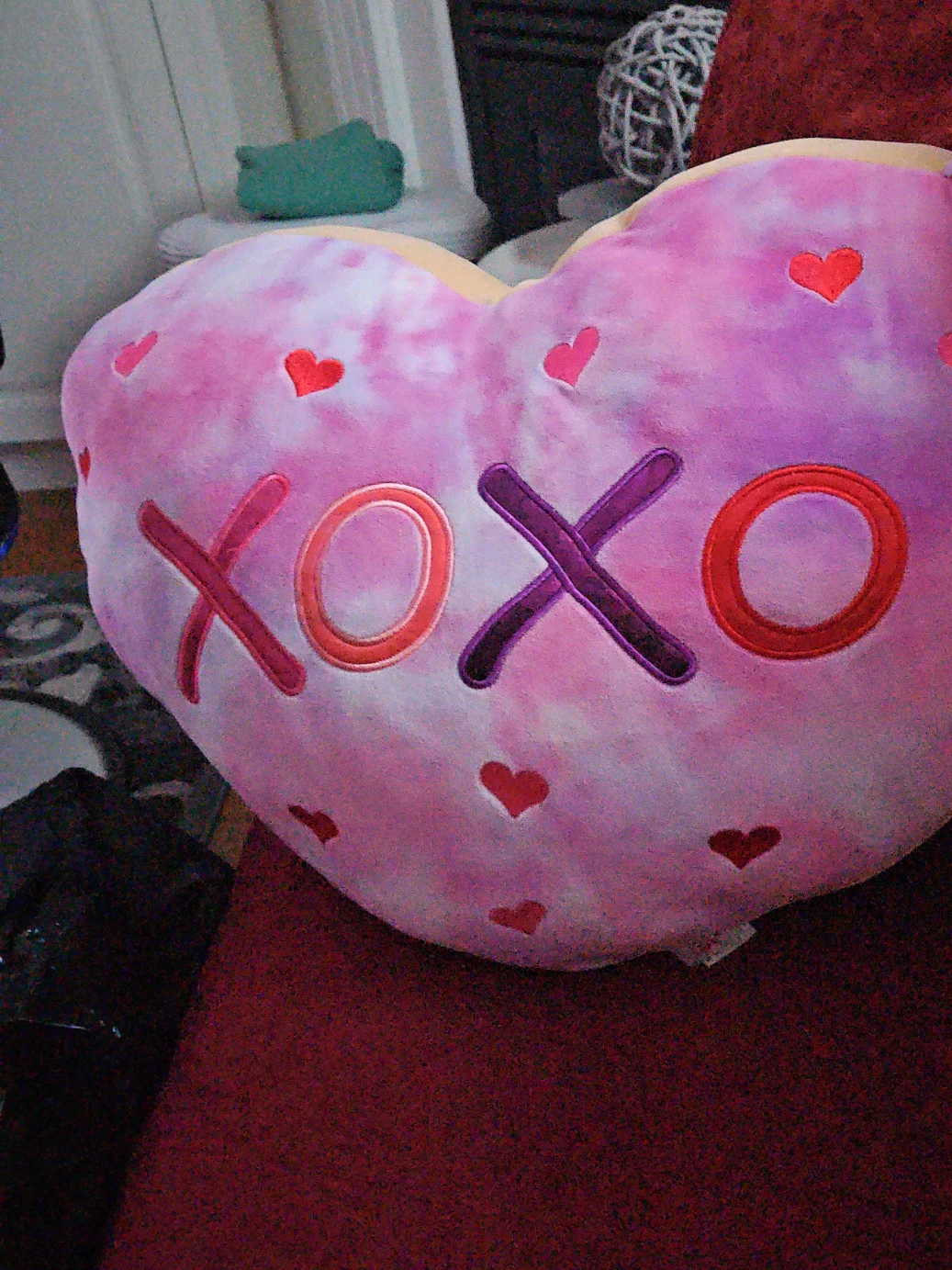 Russ Berrie XOXO Heart Pillow