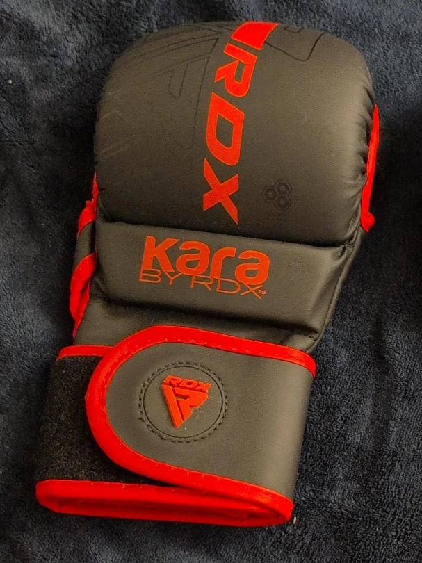 RDX Kara MMA Gloves - Black and Red