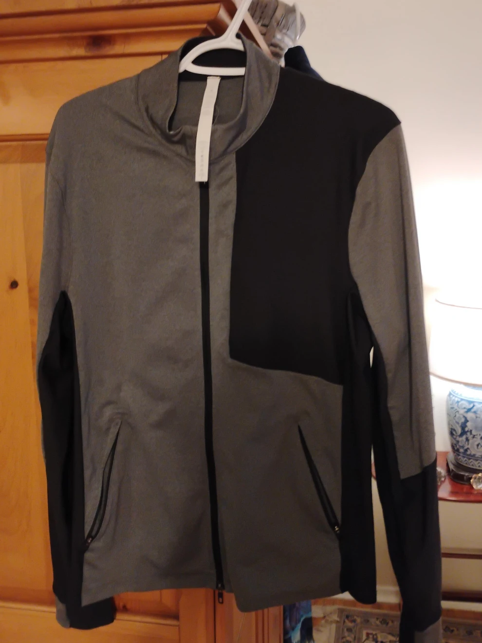 Lululemon Men's Jacket - Grey & Black