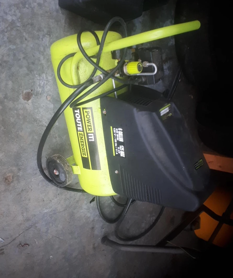 Power It! 6 Gallon Air Compressor