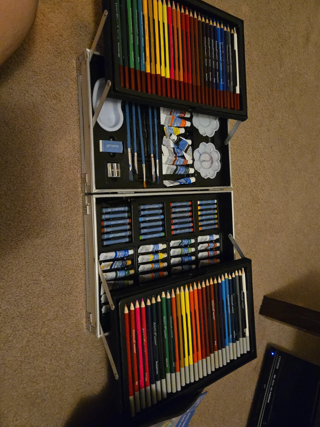 Artist's Loft Art Set with Tools & Techniques Guide