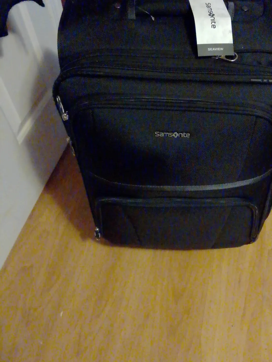 Samsonite Seaview Rolling Luggage - Black