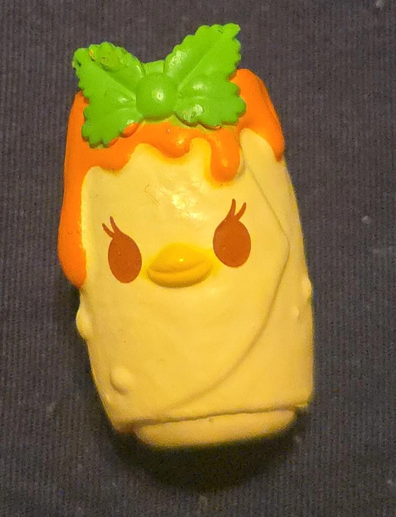 Munchlings mini figure diary duck