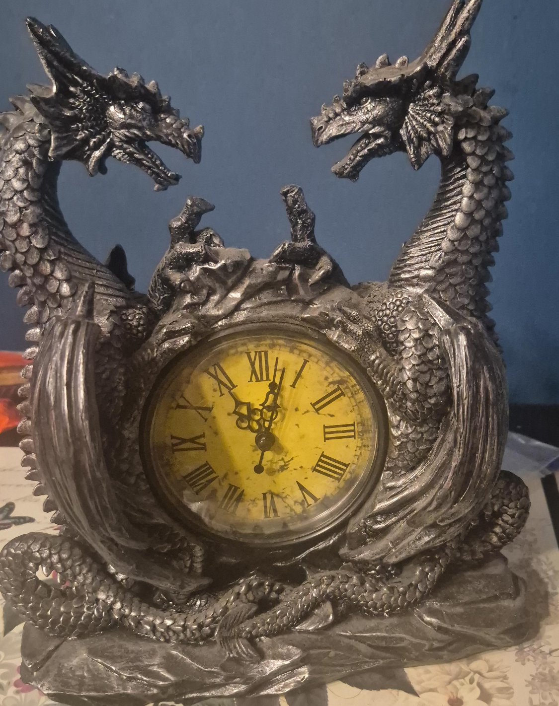 Dragon Table Clock