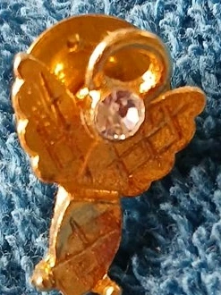 Angel Pin Gold Coloured