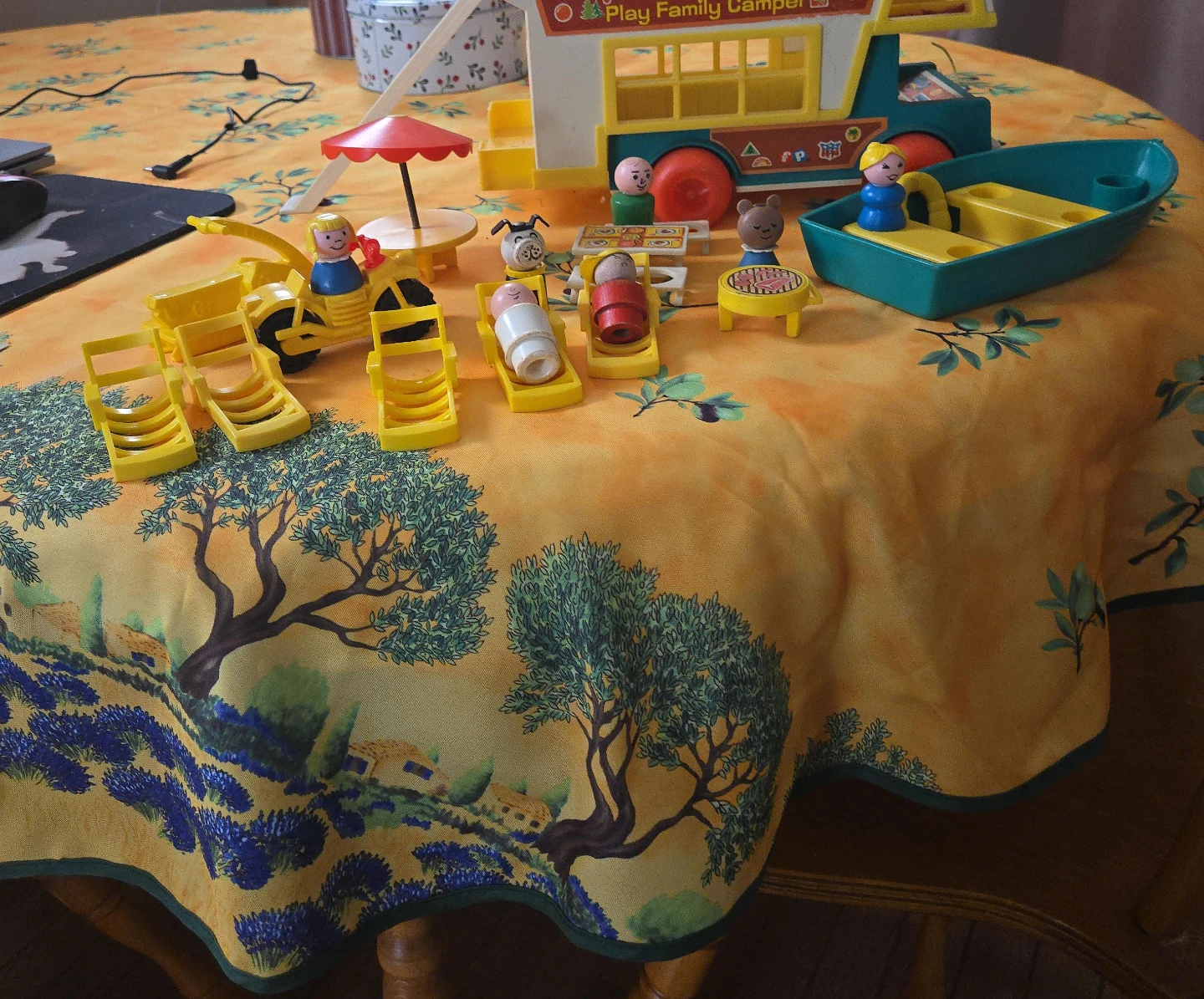 Fisher-Price Play Family Camper Toy