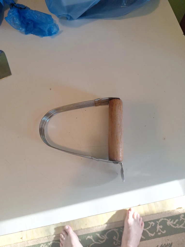 Pastry Blender with Wooden Handle