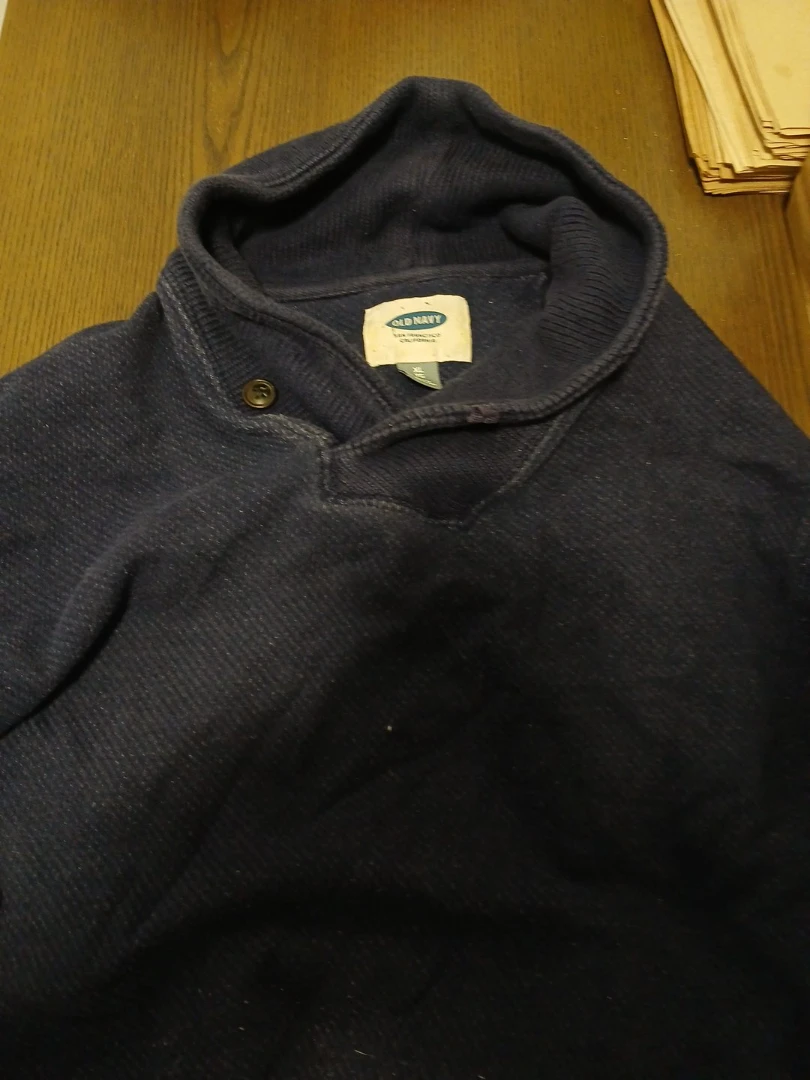 Old Navy XL Navy Blue Pullover