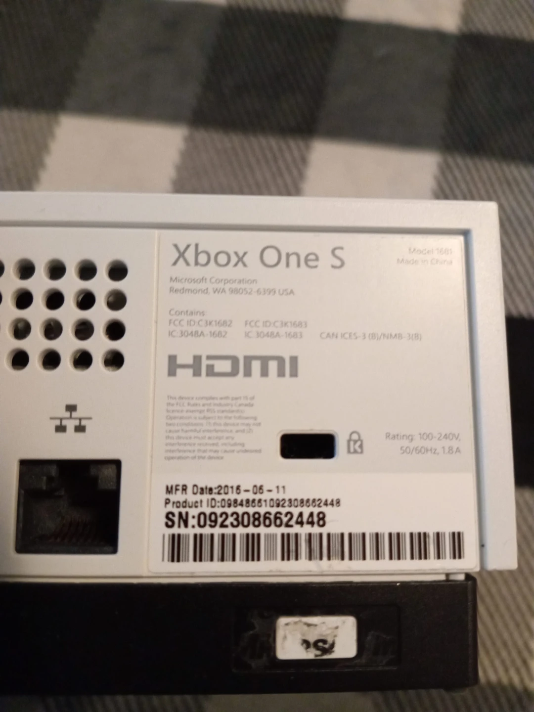 Xbox One S - Model 1681 - photo 4