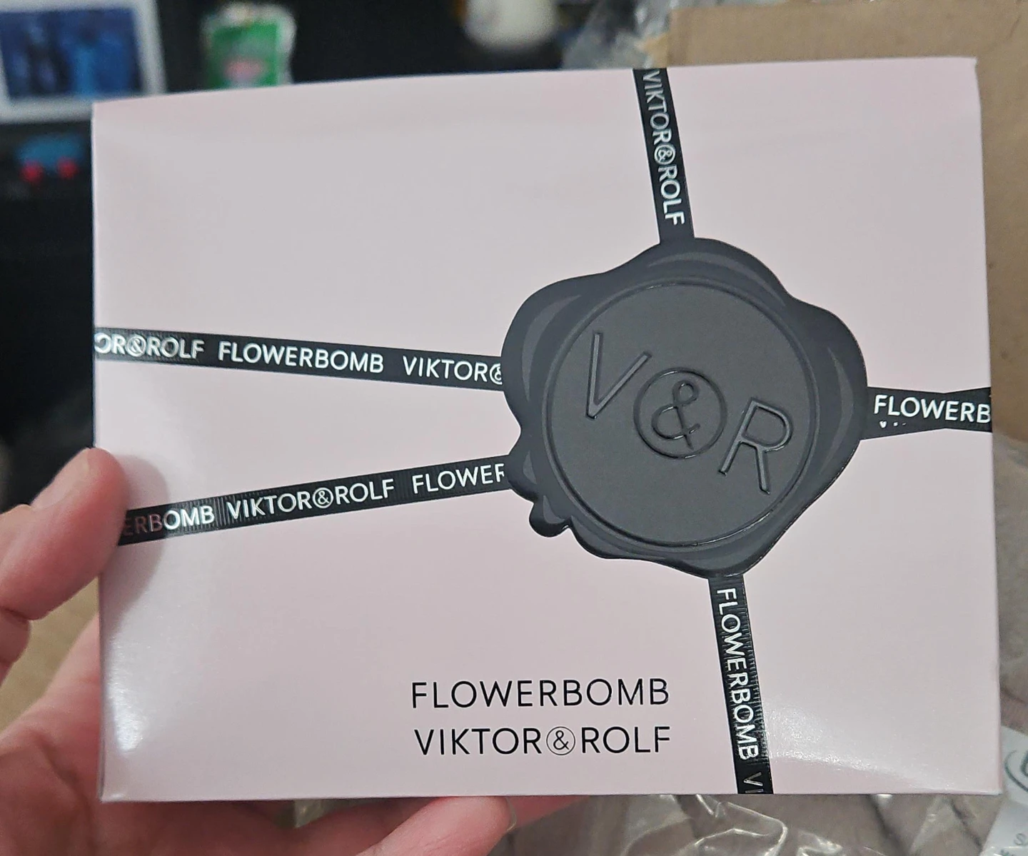 Viktor&Rolf Flowerbomb Set - New in Box!