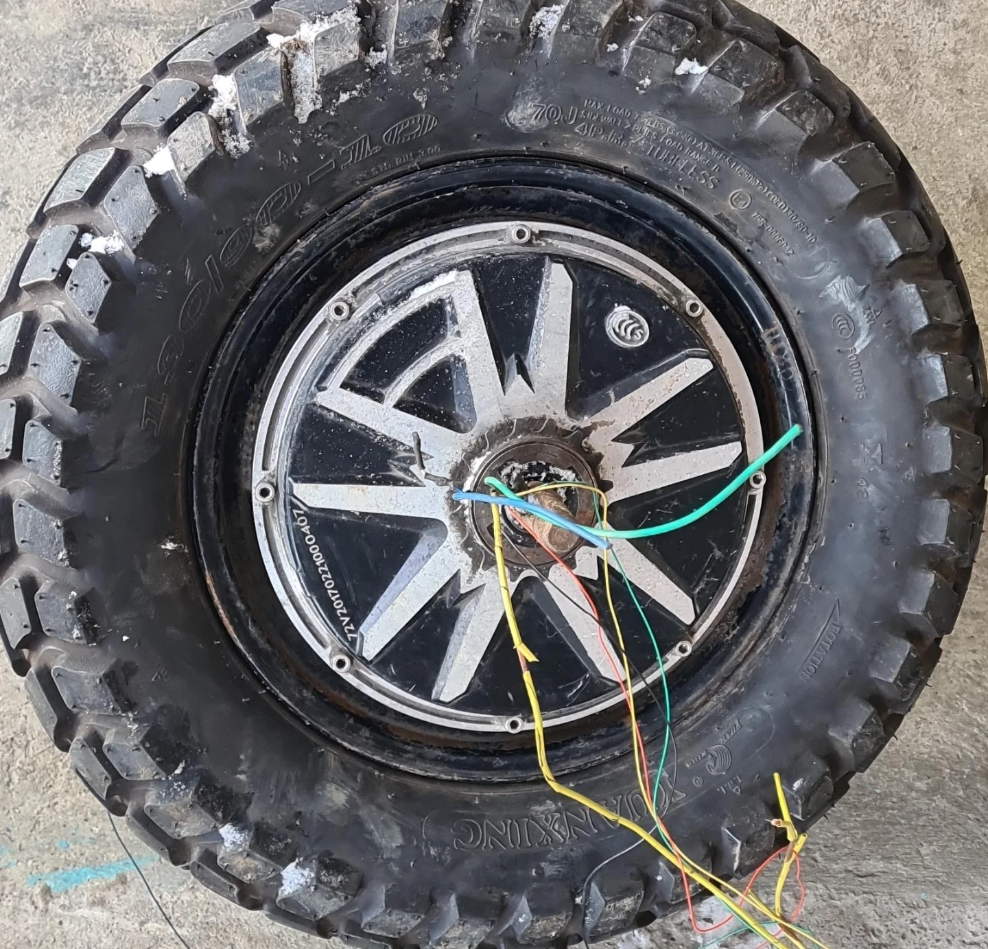 Yuanxing Tubeless Tire 130/90-10