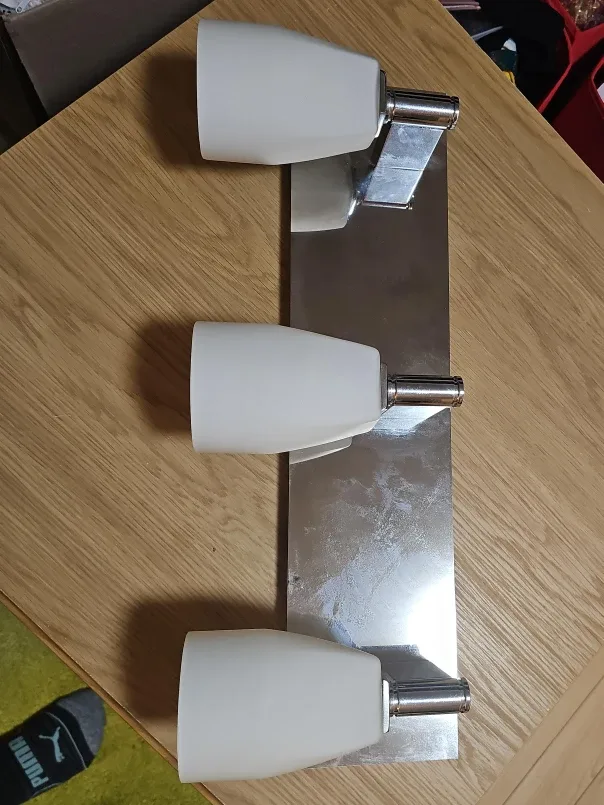 Triple Spotlight Bar