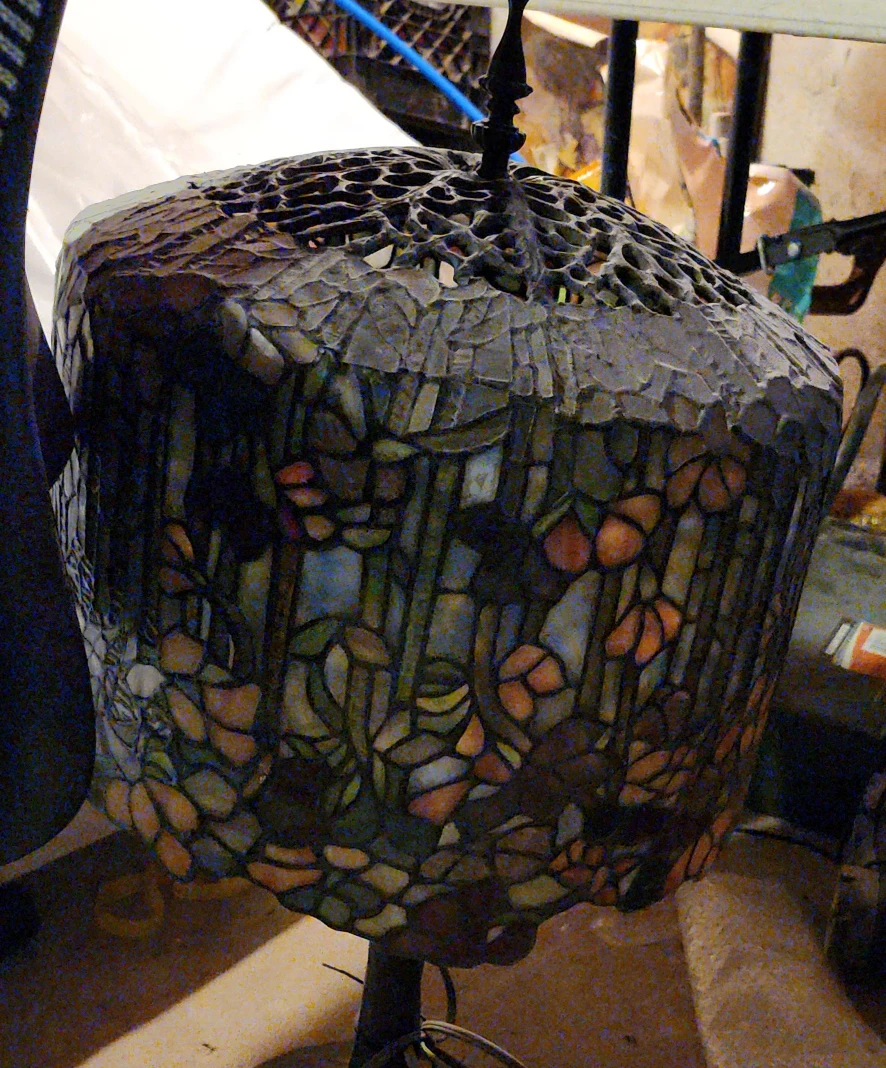 Vintage Stained Glass Style Lamp