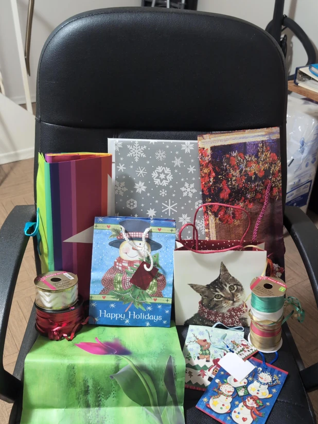 #gifting Gift Bags & Ribbon Set