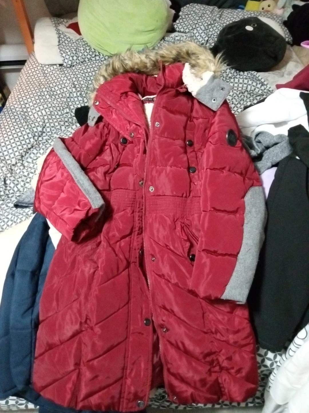 Kids Steve Madden Red Puffer Coat with Fur Hood sz M