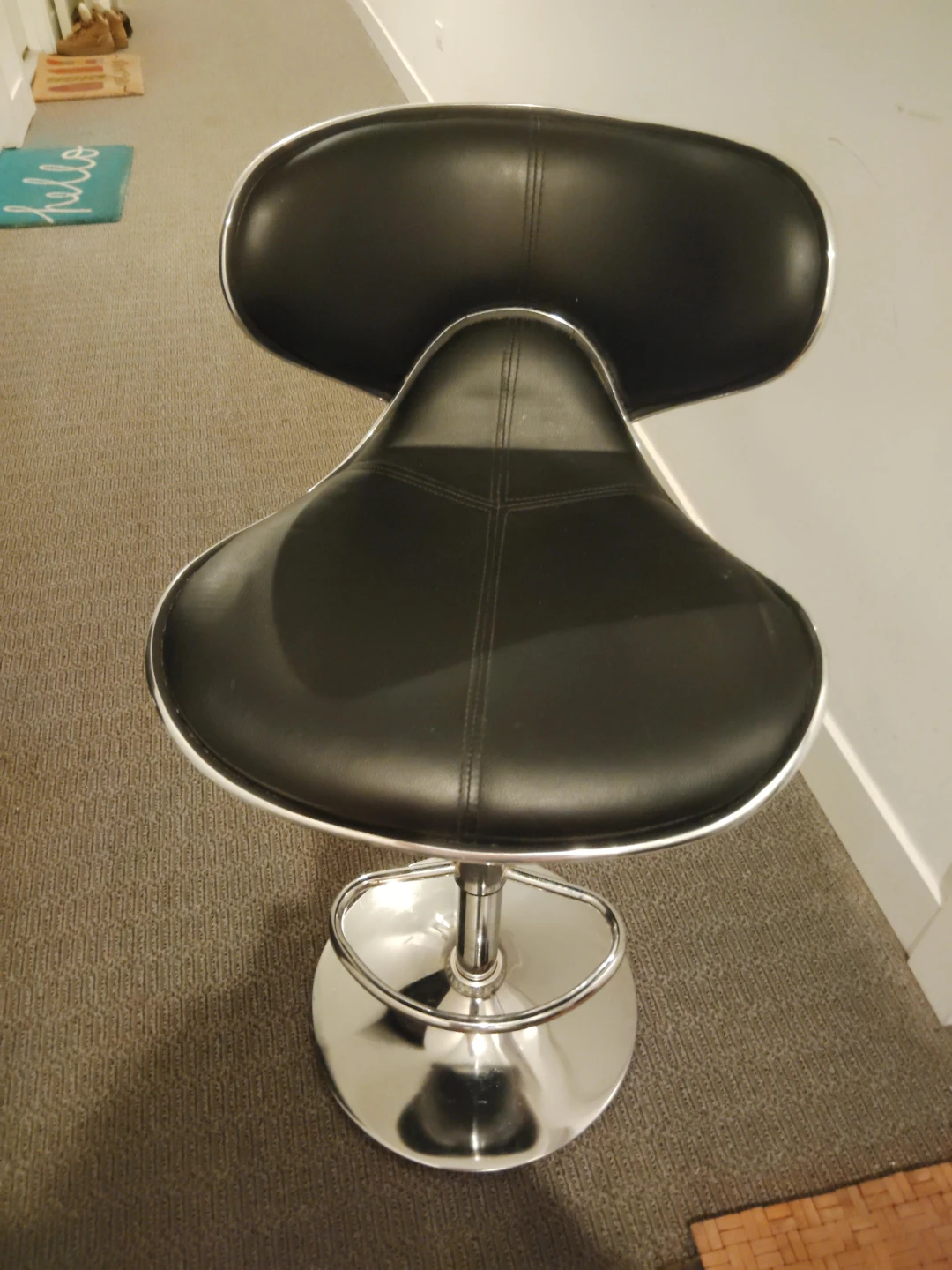 Black Swivel Bar Stool