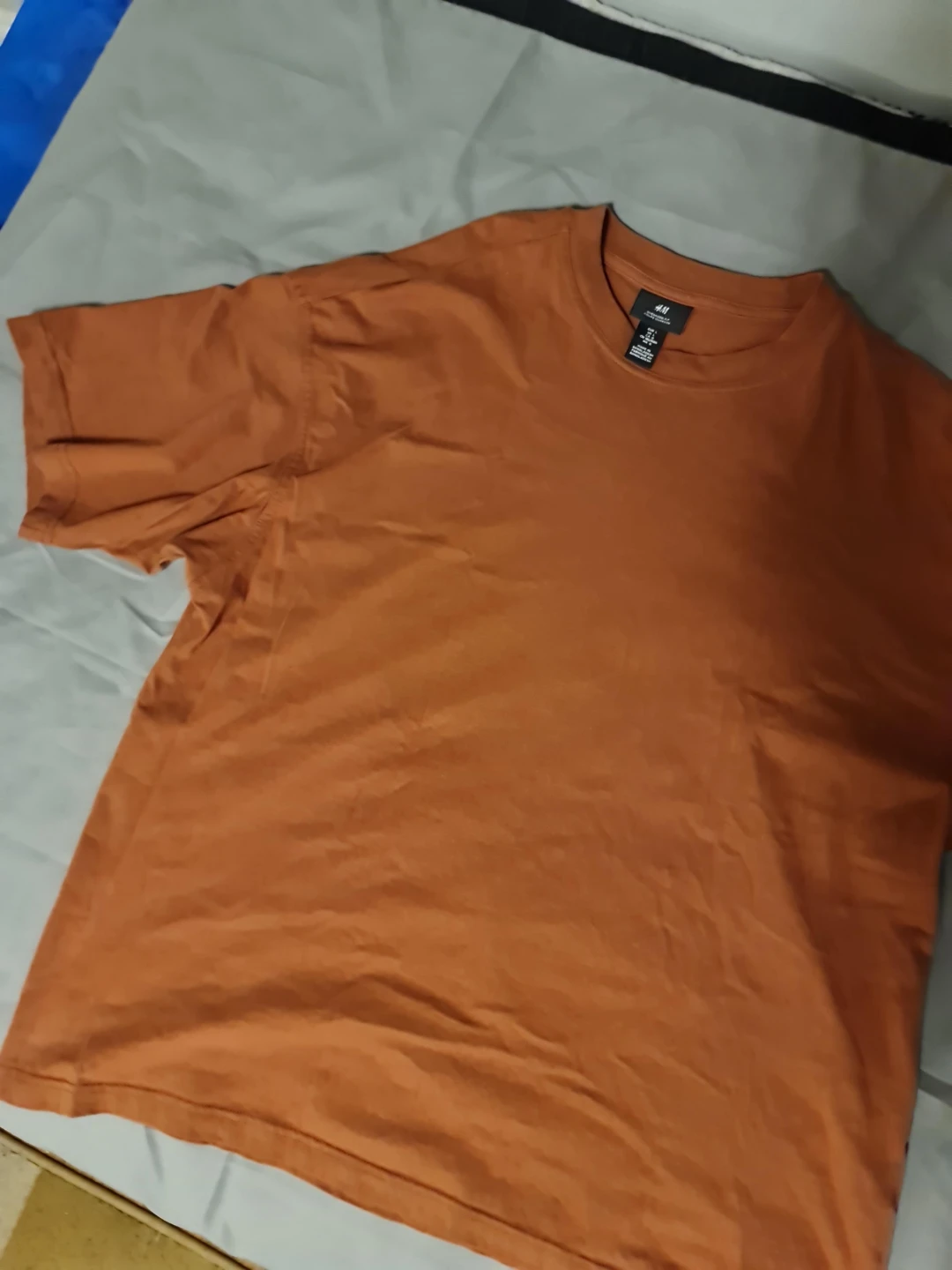 H&M Brown T-Shirt - Size L
