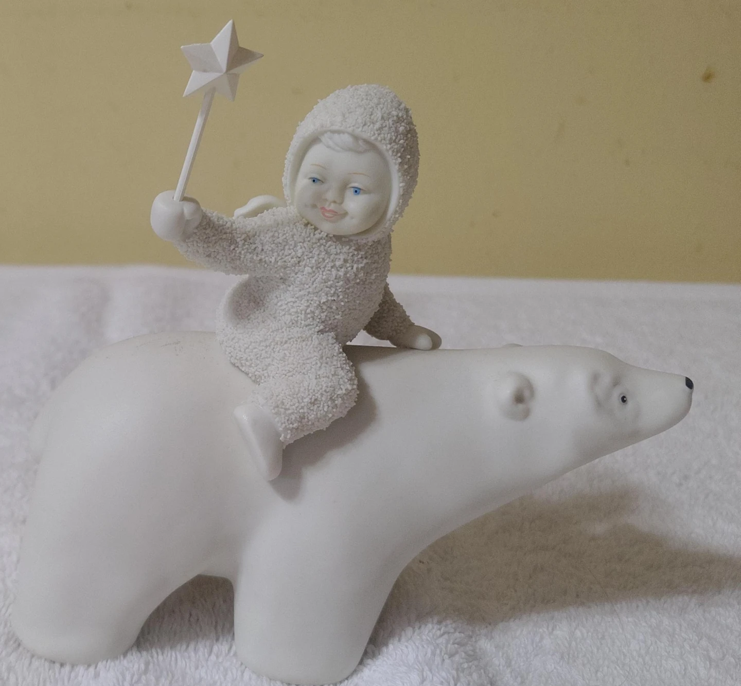 Snowbabies "Guiding Light" Figurine