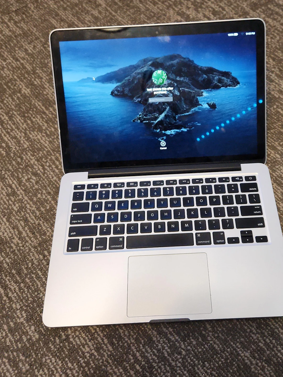Apple Macbook
