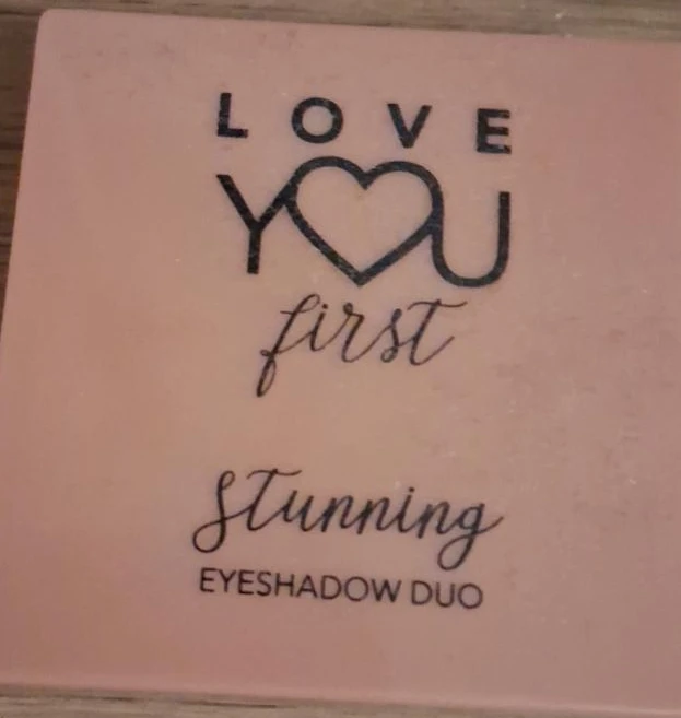 Love You First Stunning Eyeshadow Duo