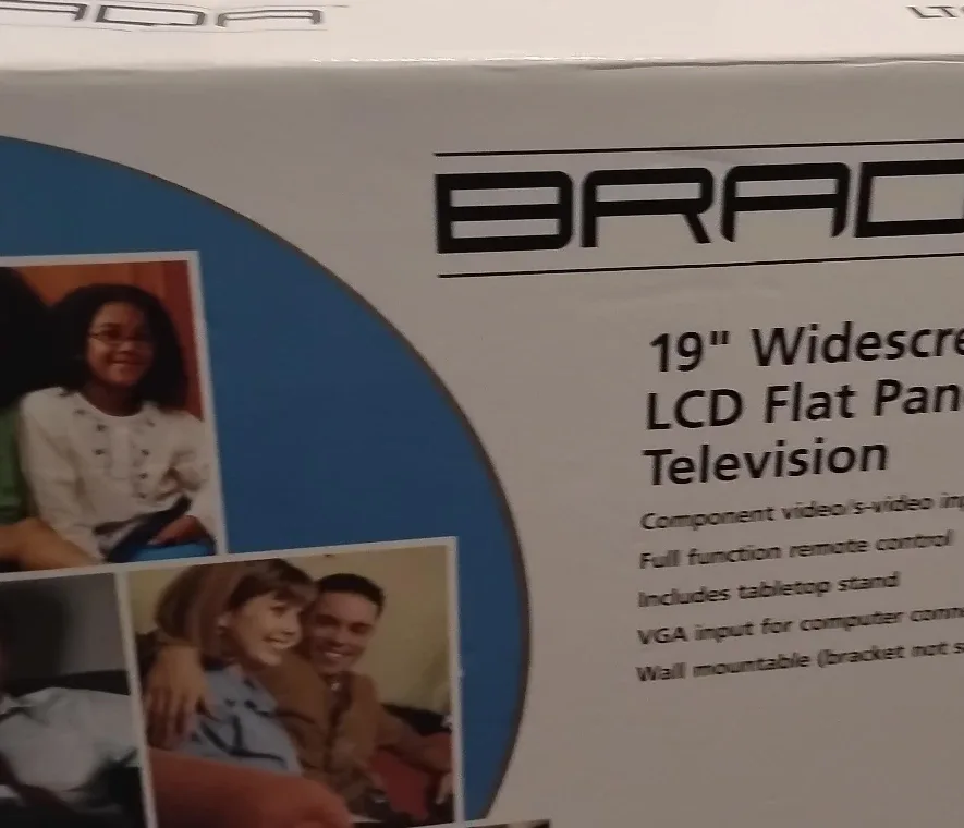 BRADA 19" Widescreen LCD Flat Panel TV