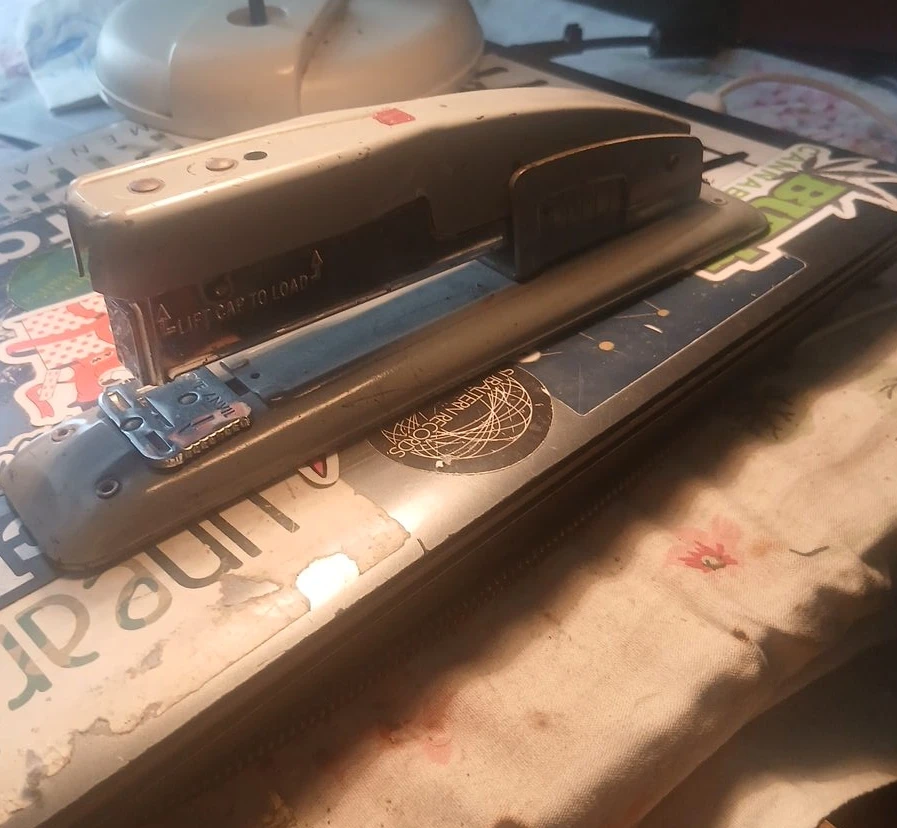 #clearout -Vintage Swingline 400 Stapler