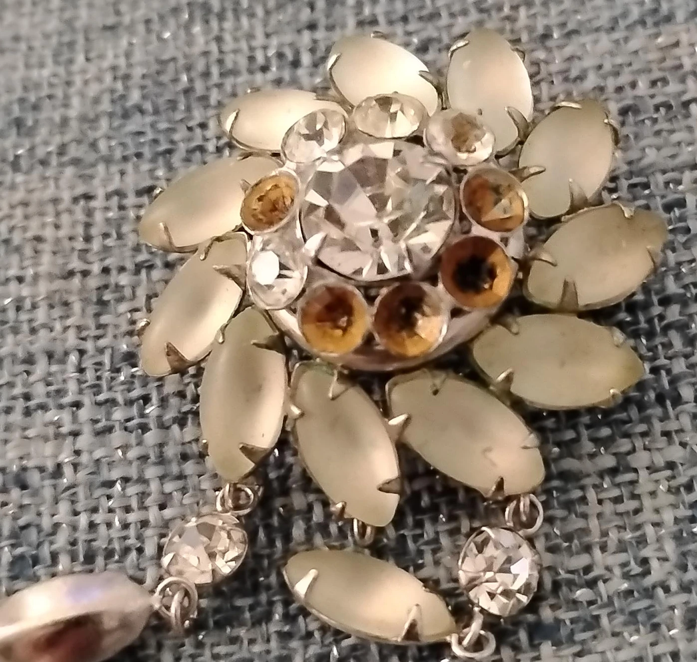 Vintage Flower Brooch