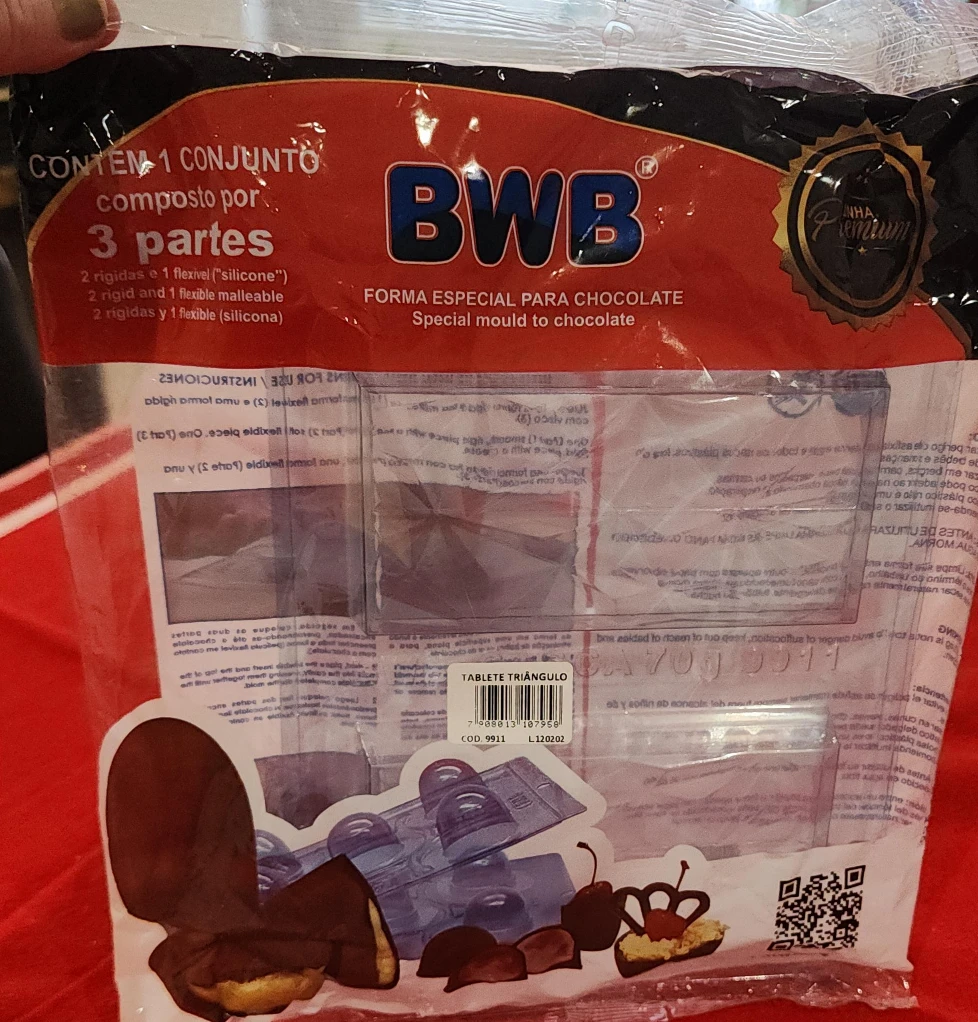 BWB Chocolate Mold - Triangle Tablet  #cleanout
