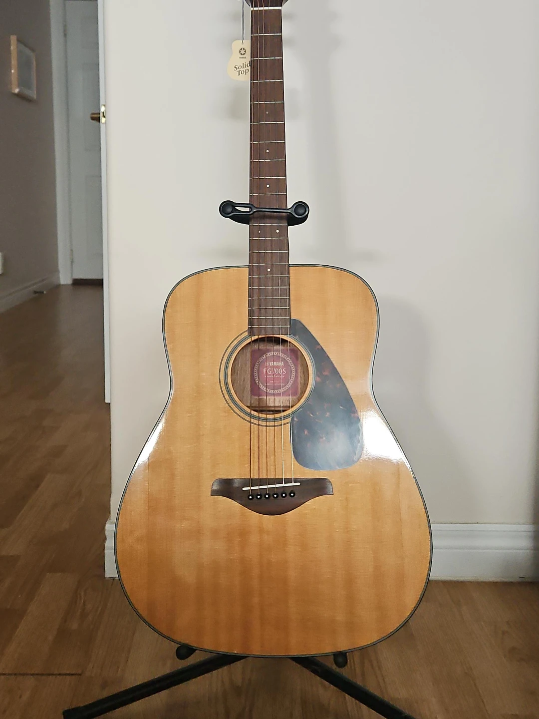 Yamaha FG700S Acoustic Guitar