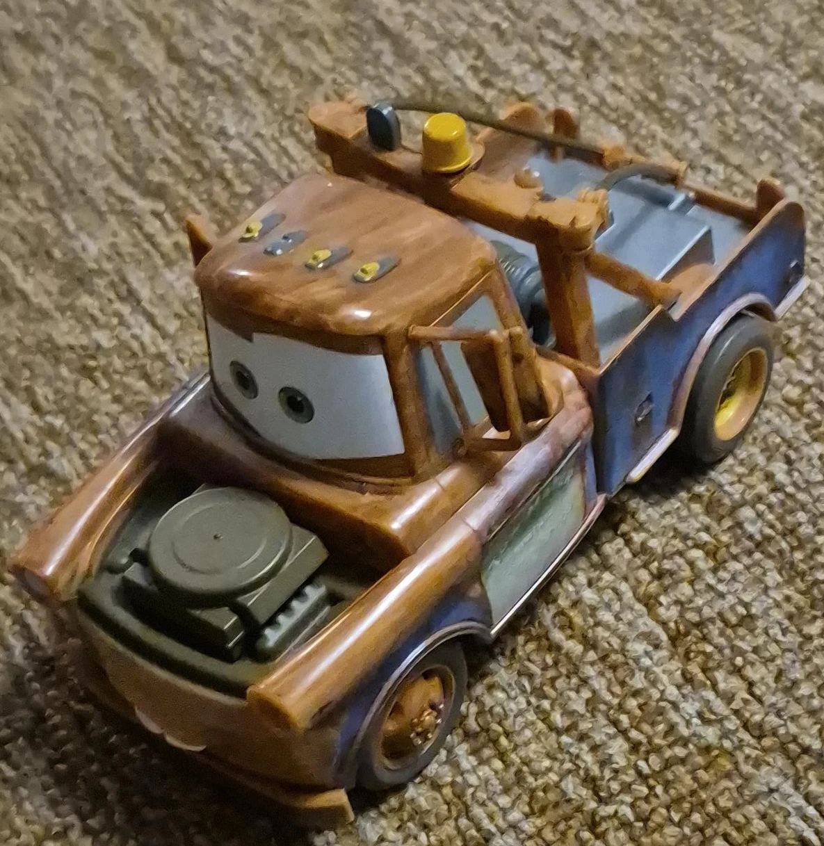 Disney Pixar Cars Mater