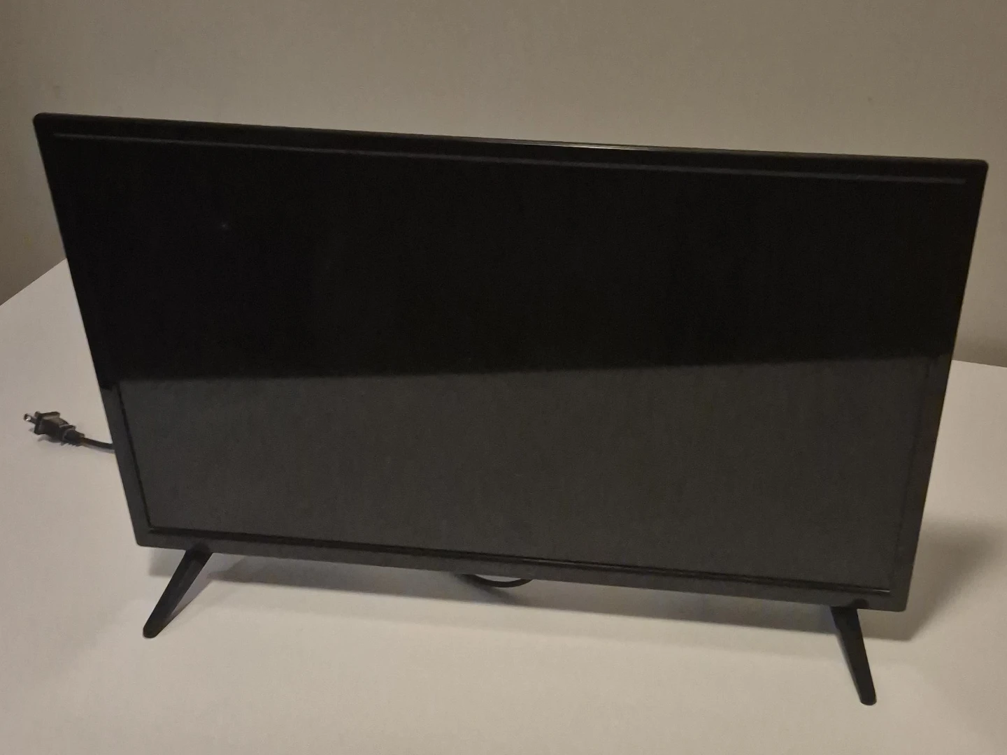 Insignia 24" HD LED TV