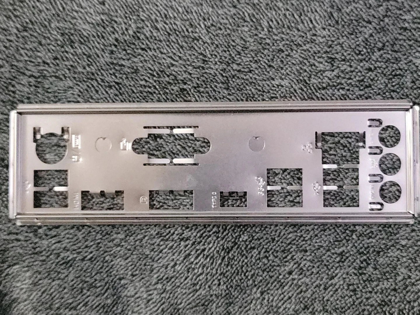 Motherboard I/O Shield