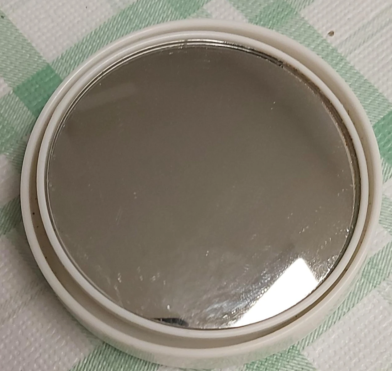 White Compact Mirror