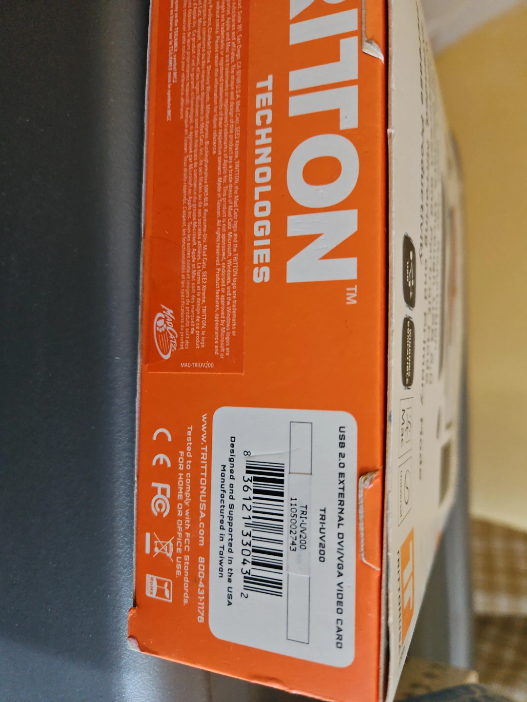 TRITTON USB 2.0 External DVI/VGA Video Card TRI-UV200