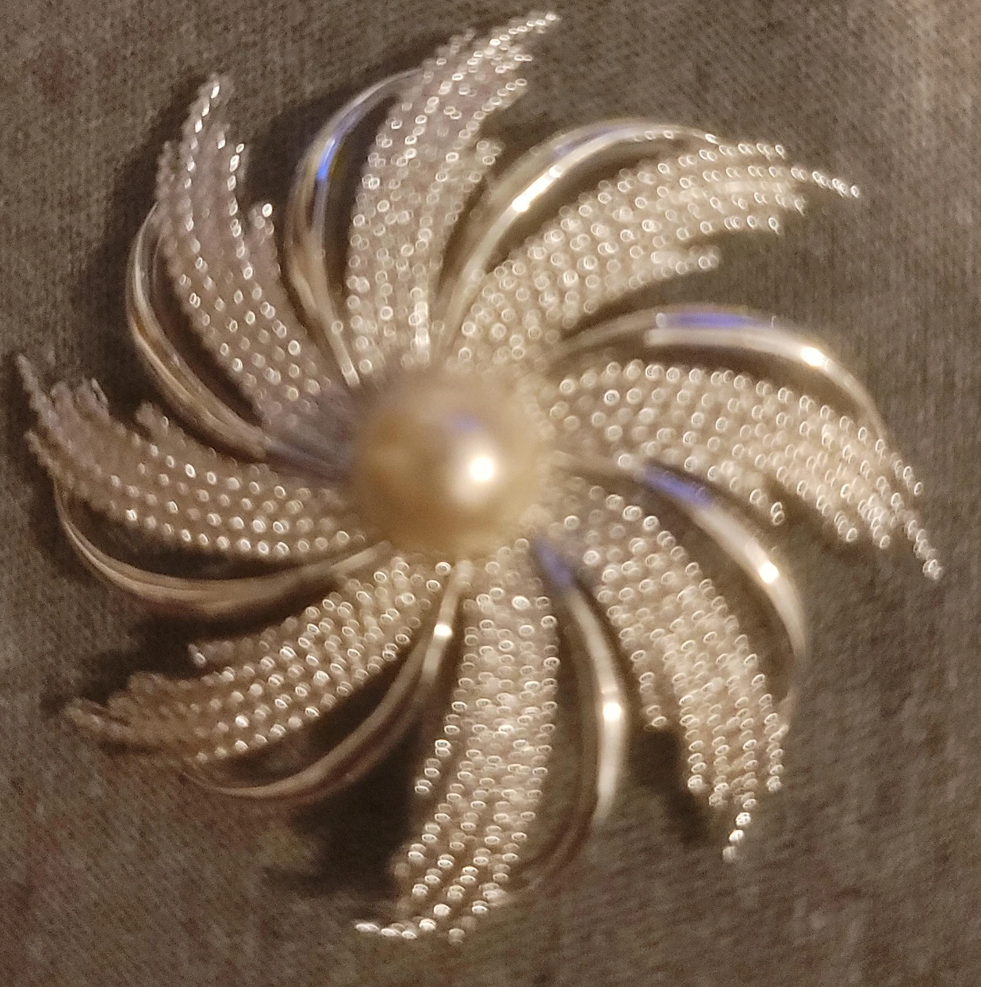 Vintage Silver Tone Floral Brooch