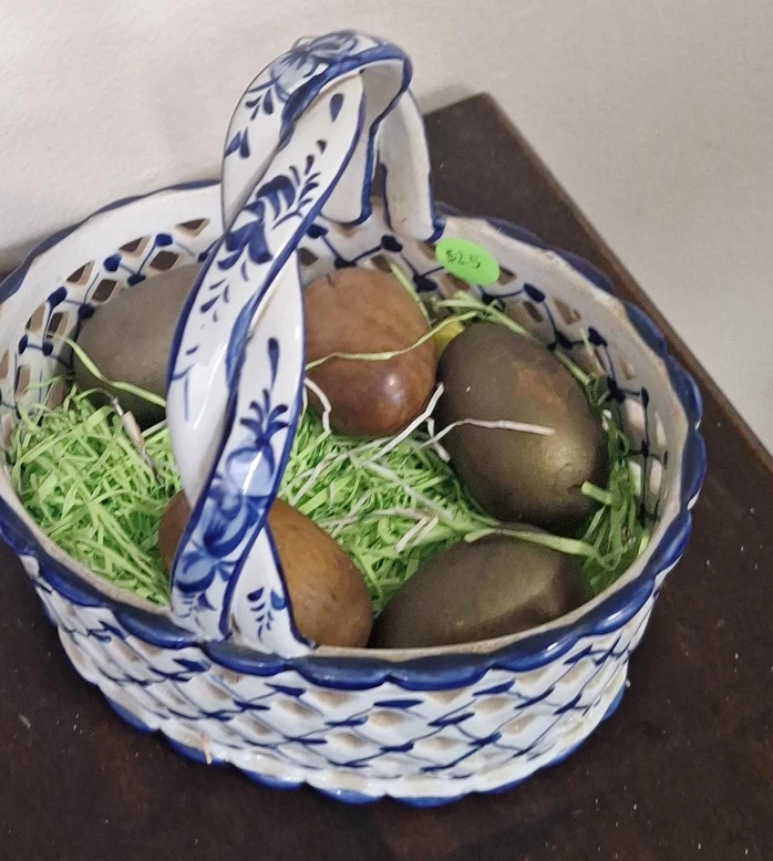 Ceramic basket with eggs