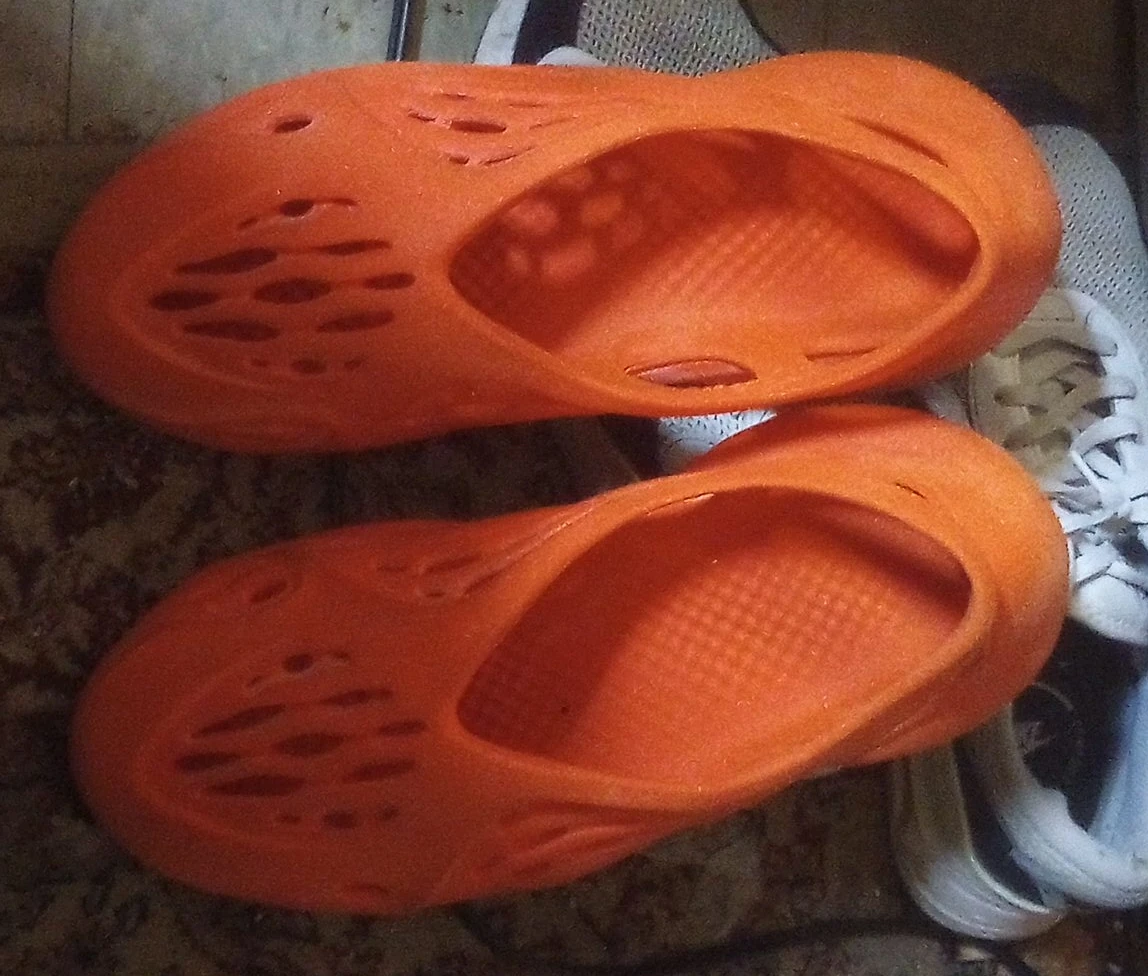 Orange Foam Runner Style Clogs Size 12