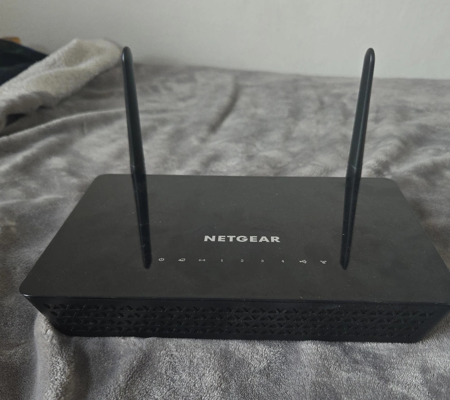 NETGEAR Wireless Router - photo 3
