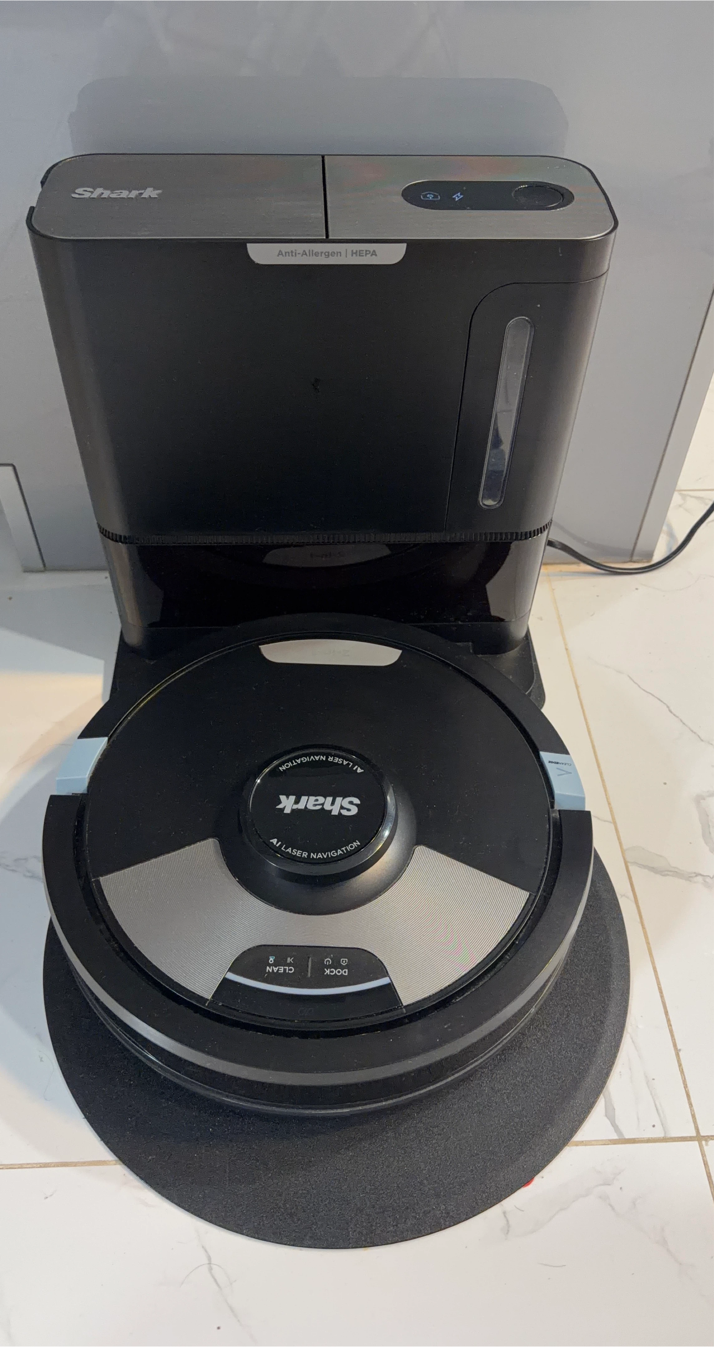 Shark AI Robot Vacuum - Self Empty Base