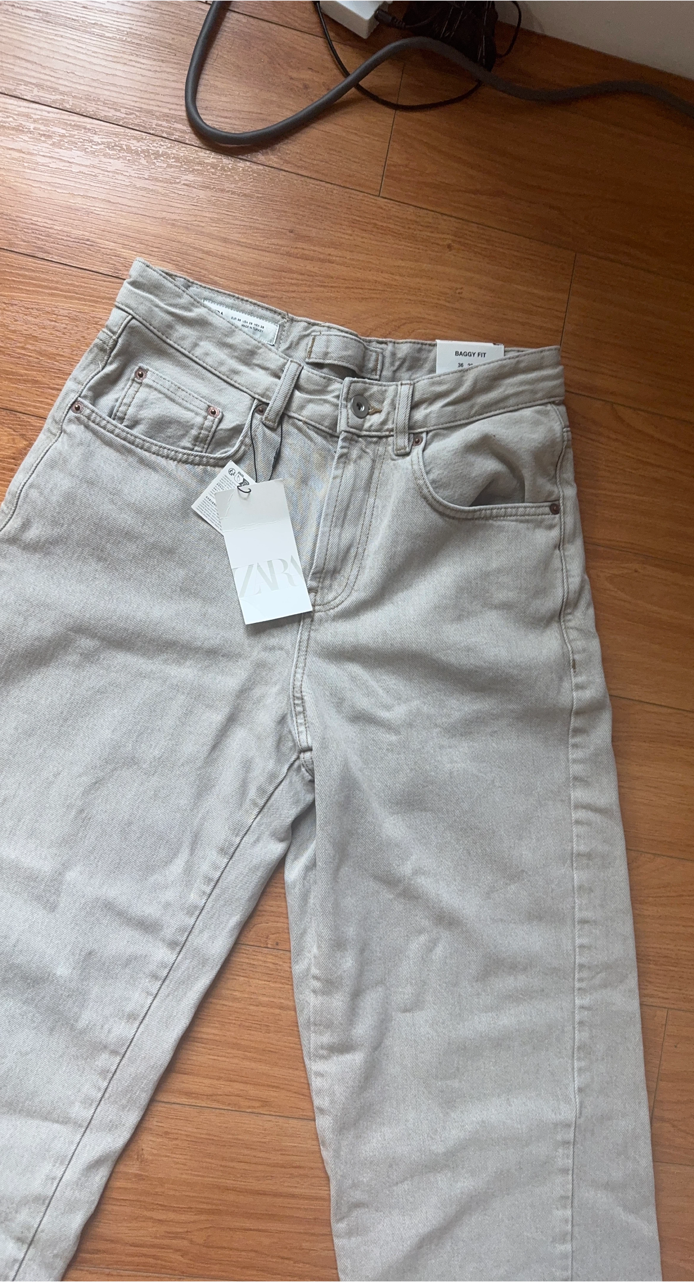 Zara Baggy Fit Jeans