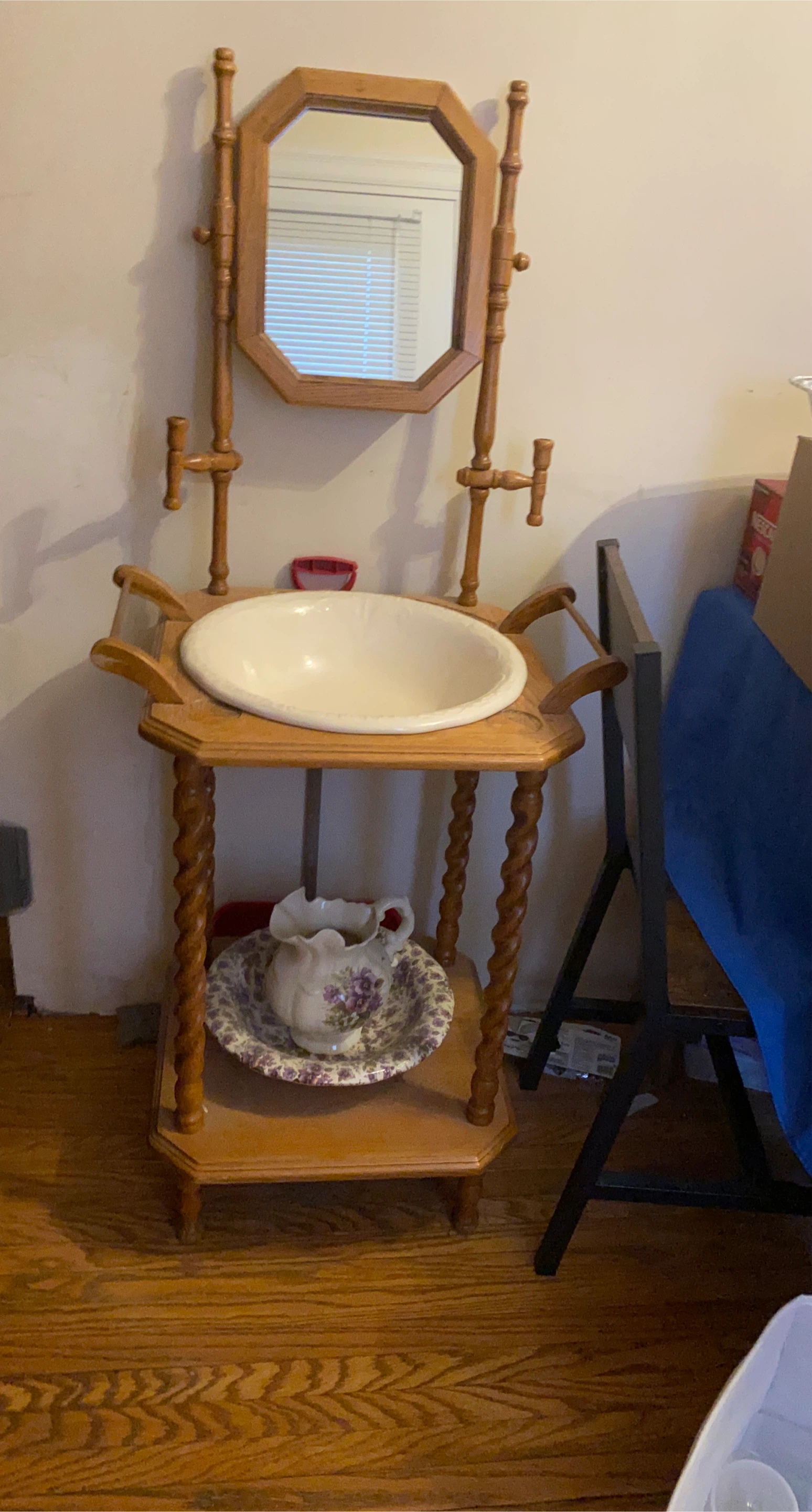 Vintage Washstand with Mirror