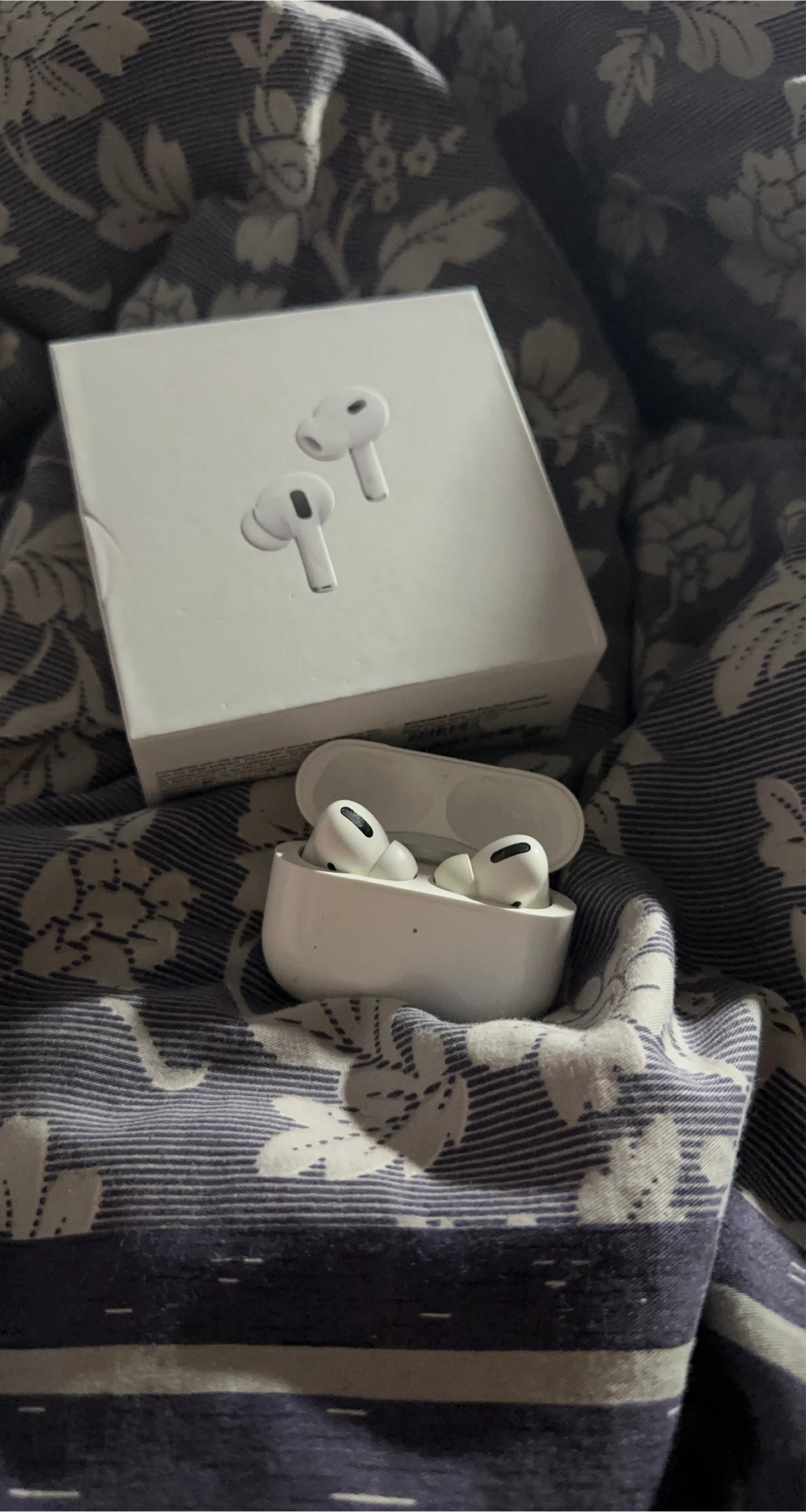 Apple AirPods Pro (1st generation)