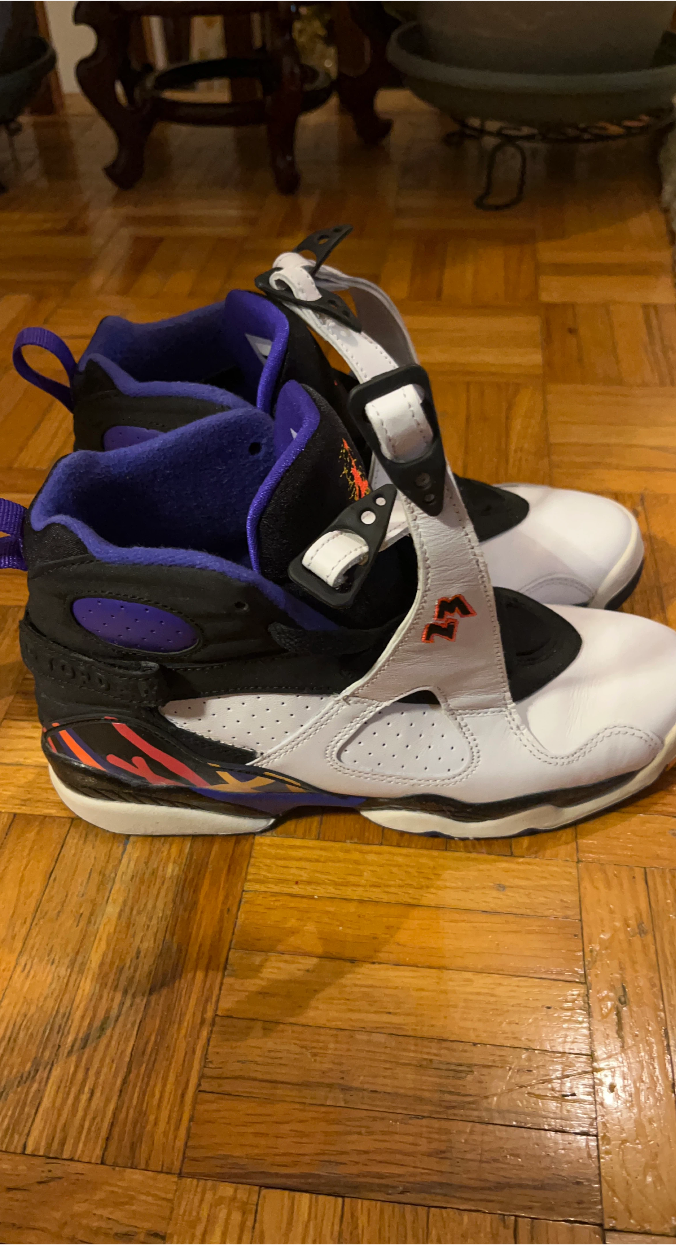 Air Jordan 8 Retro, Size US 5.5Y, White/Black/Bright Concord